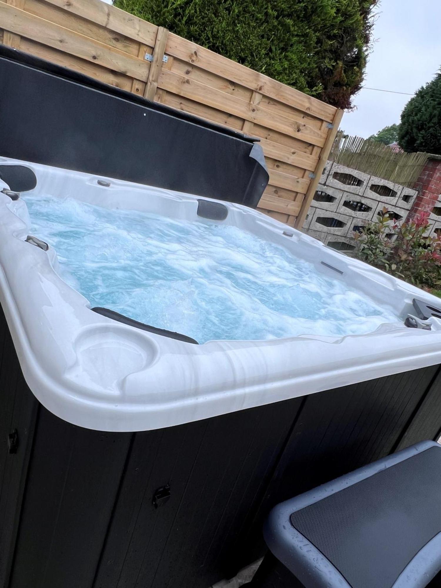 Gite Rubis - Jacuzzi - Pairi Daiza - 6 Pers 부흘리테 외부 사진