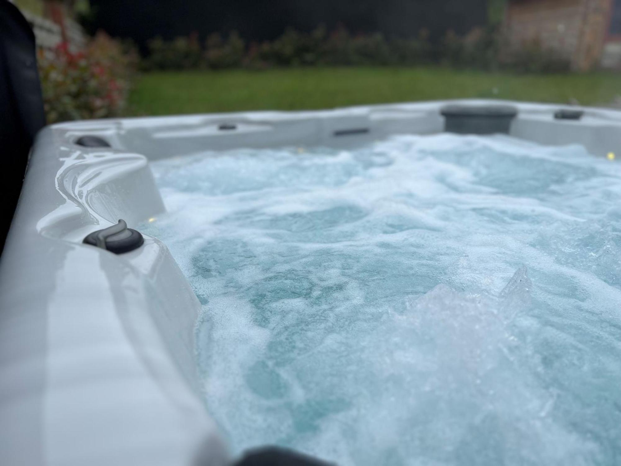 Gite Rubis - Jacuzzi - Pairi Daiza - 6 Pers 부흘리테 외부 사진